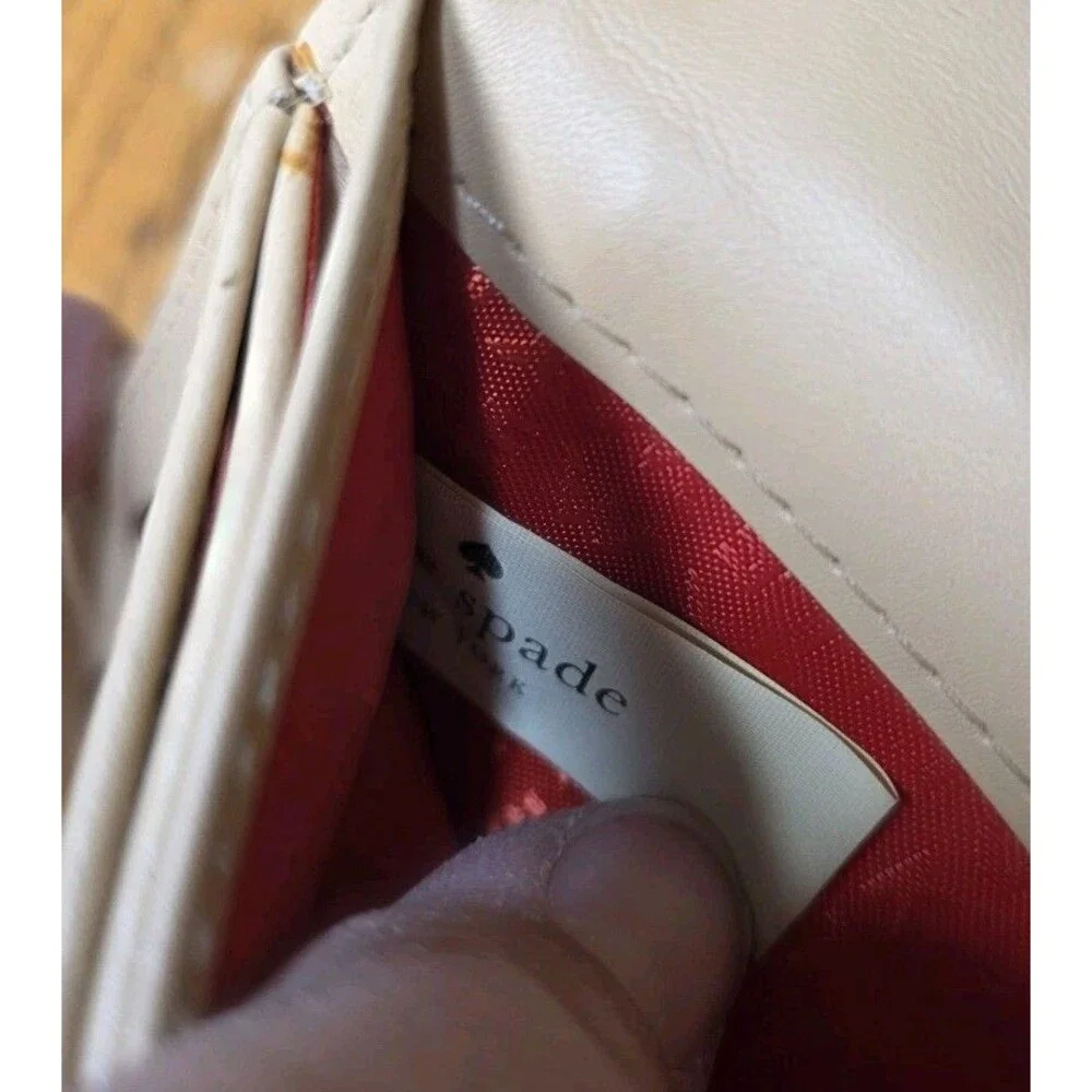 Kate Spade New York Grand Street Stacy Bifold Slim Wallet in Radish Pink